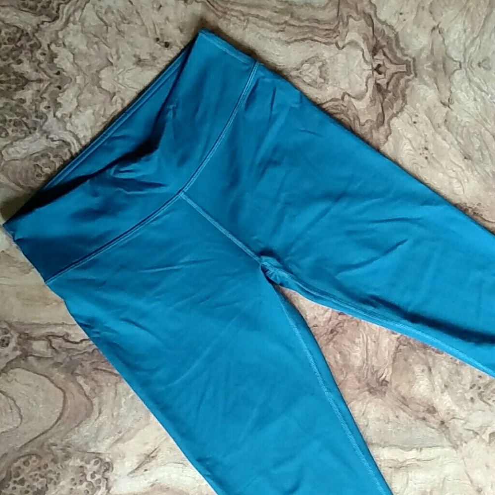 Fabletics Capri
